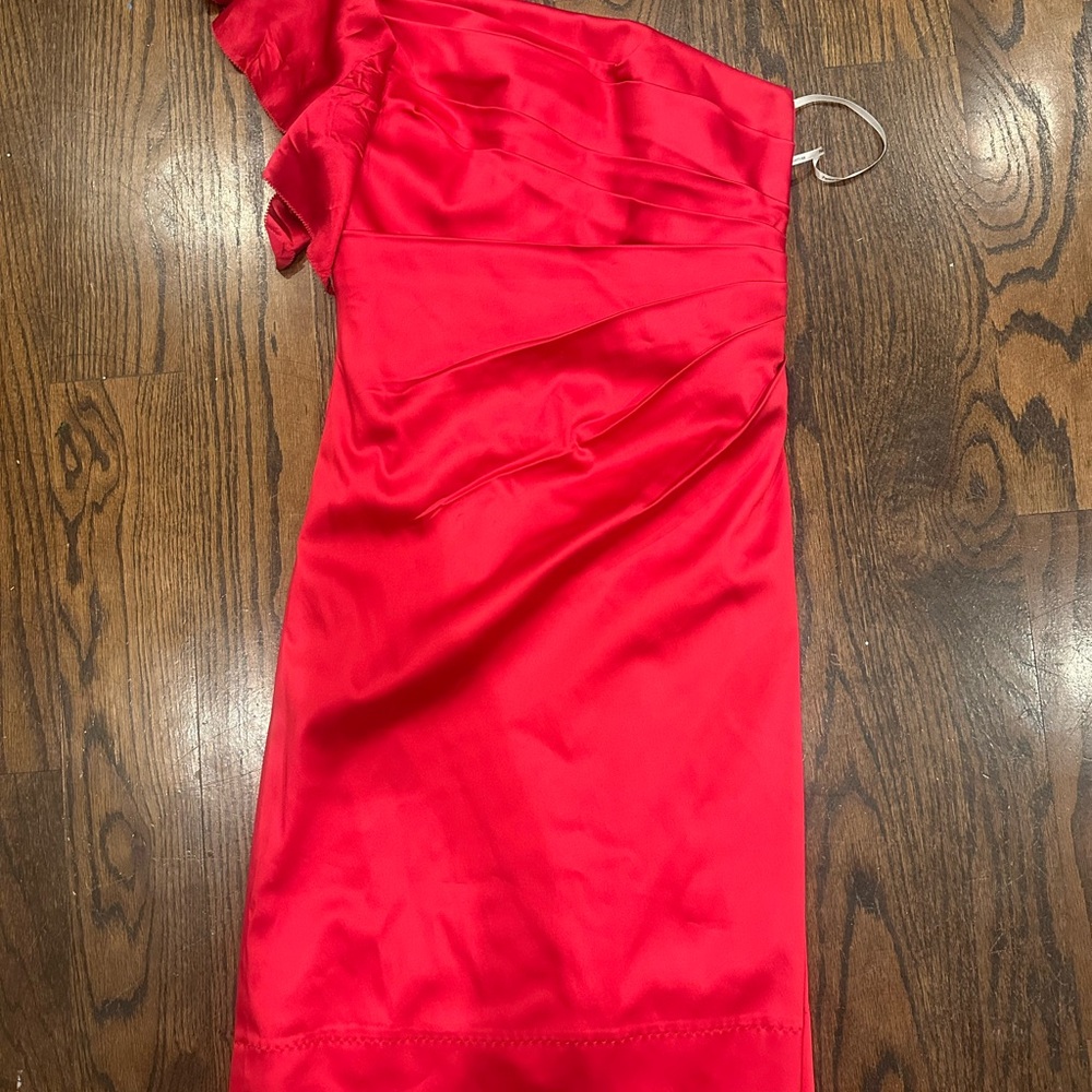 Elegant Red One-Shoulder Dress
